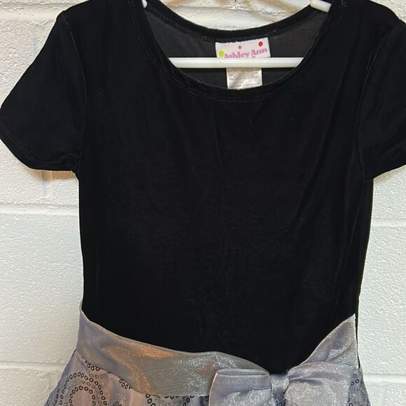 Ashley Ann Dress Sz. 7 - Picture 2 of 6